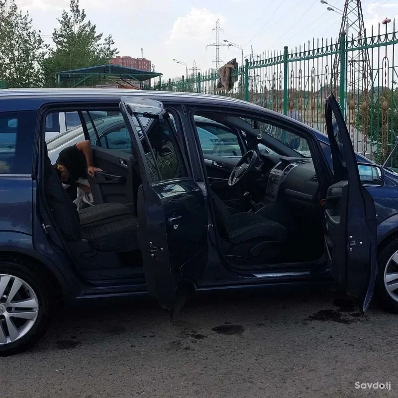 Opel Zafira 2008