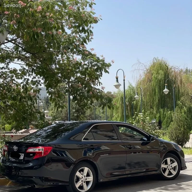 Toyota Camry 2012