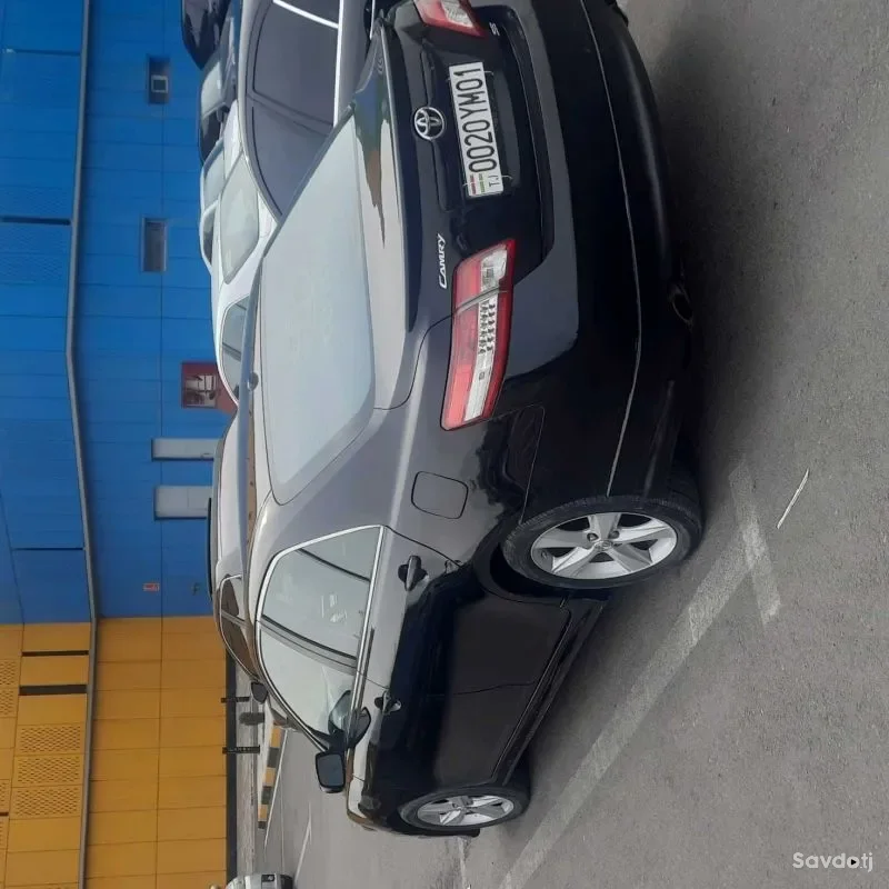 Toyota Camry 2011