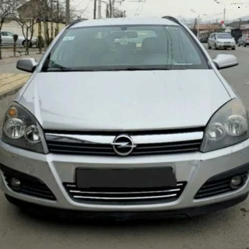 Лобовое стекло Opel Astra H