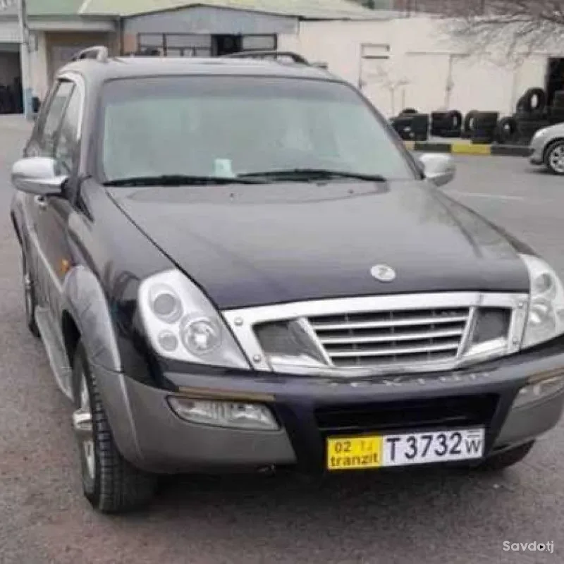 Лобовое стекло Ssangyong Rexton