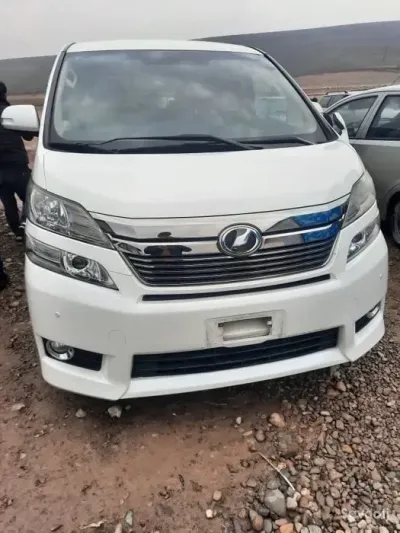 Toyota Alphard 2014