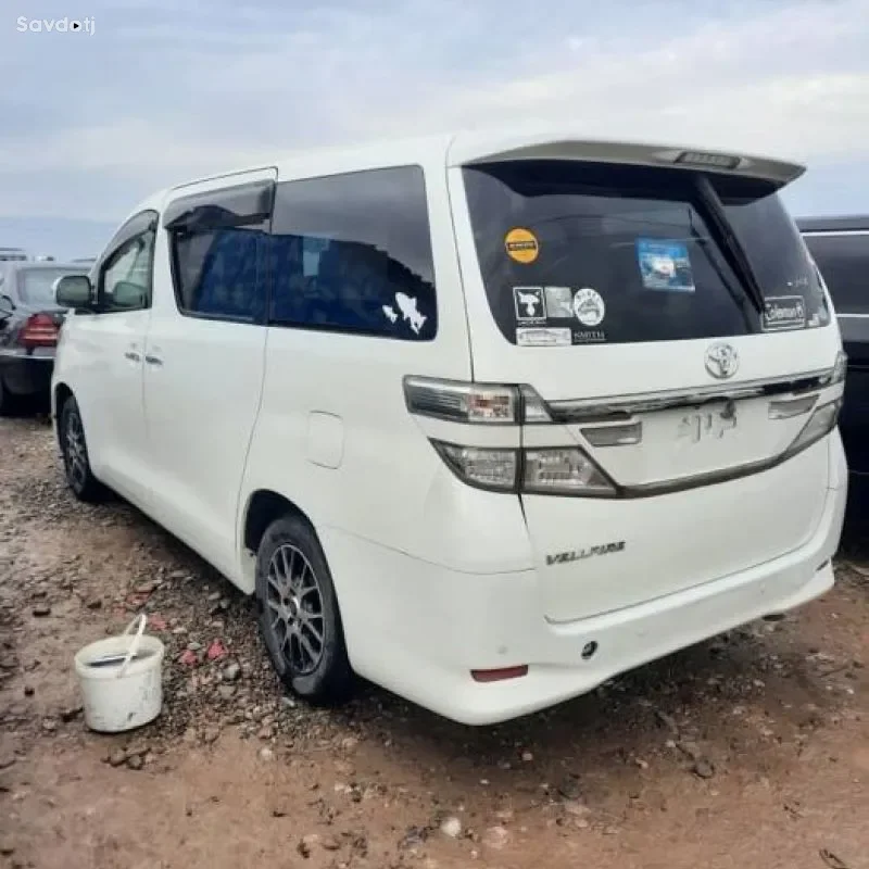 Toyota Alphard 2014