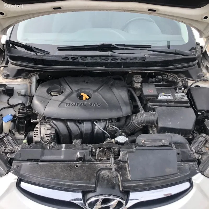 Hyundai Elantra 2013