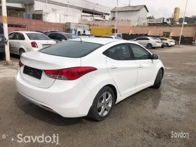 Hyundai Elantra 2013