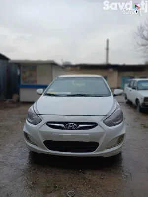 Hyundai Accent 2012