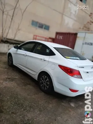 Hyundai Accent 2012