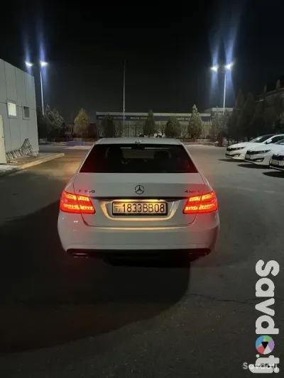 Mercedes-benz E class 2010