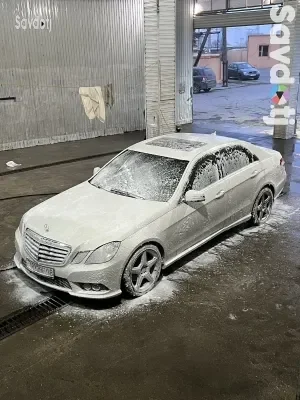 Mercedes-benz E class 2010