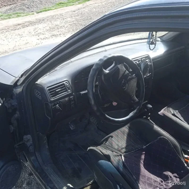 Opel Vectra a 1993