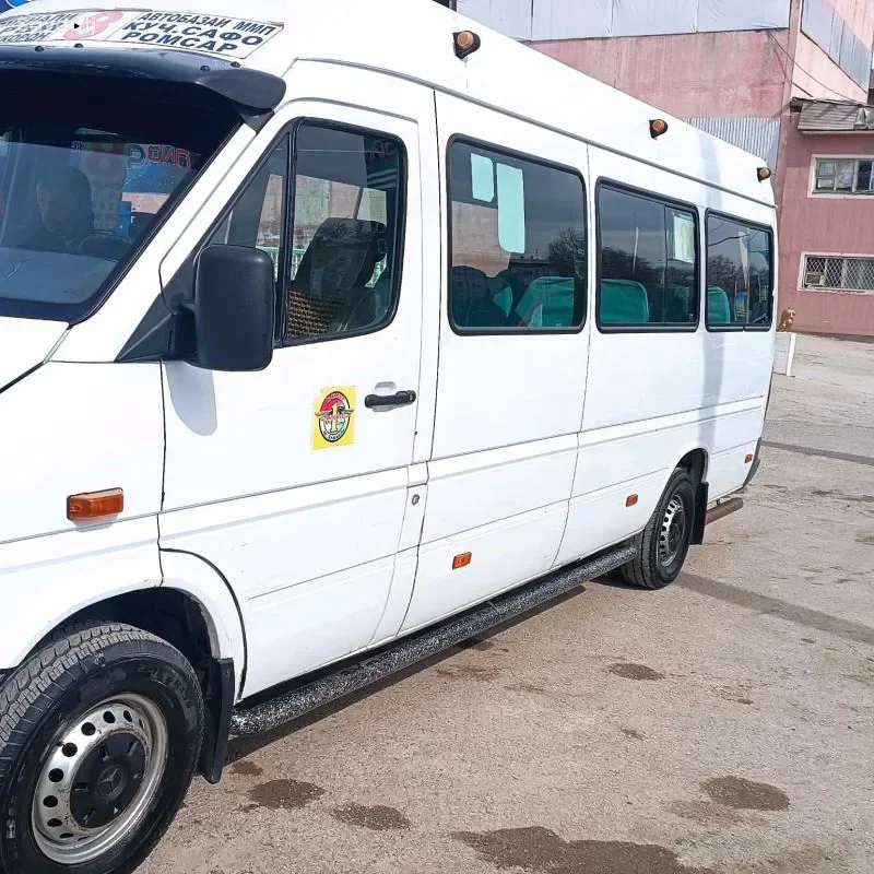 Mercedes-benz Sprinter 2000