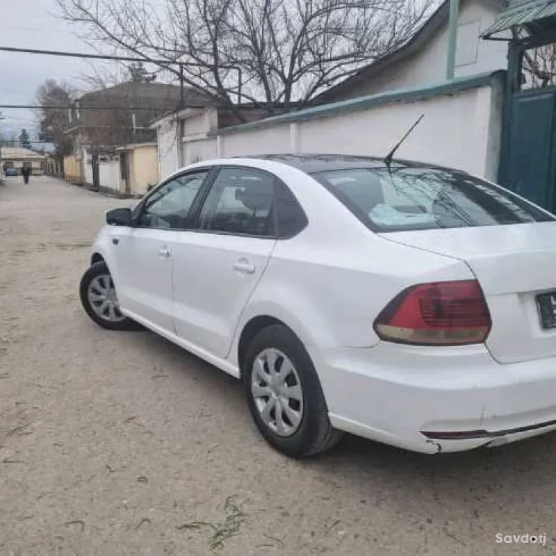 Volkswagen Polo 2016
