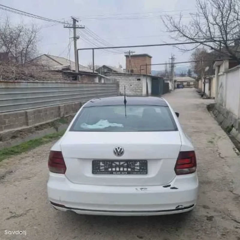 Volkswagen Polo 2016
