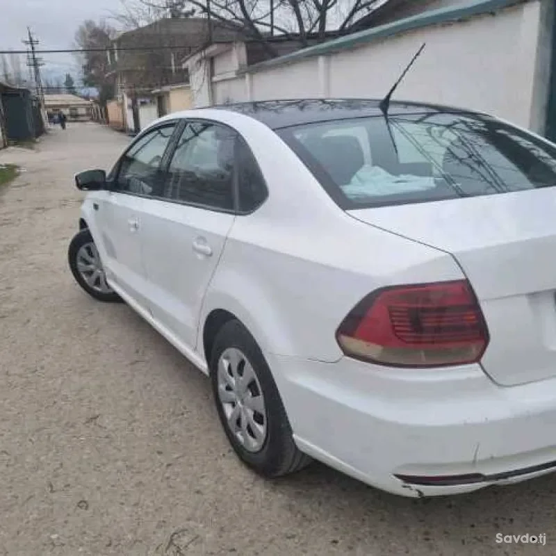 Volkswagen Polo 2016