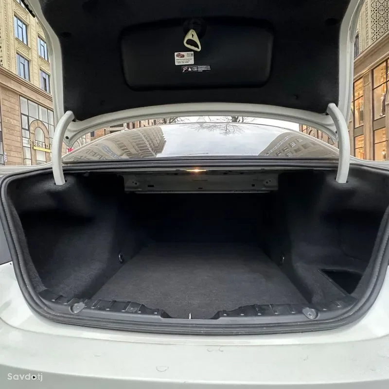 BMW 5 series 2012
