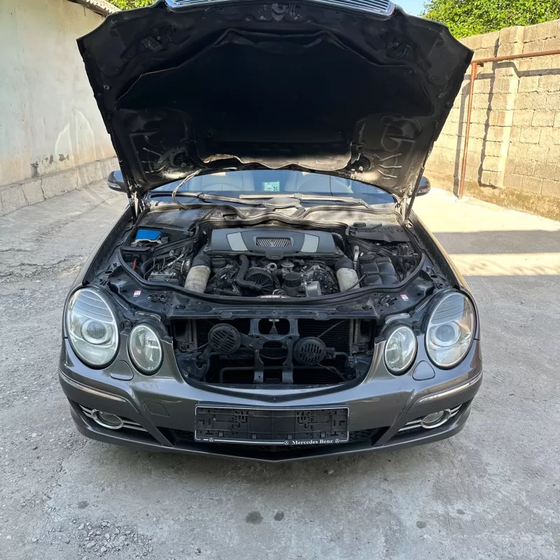 Mercedes-benz E class 2008