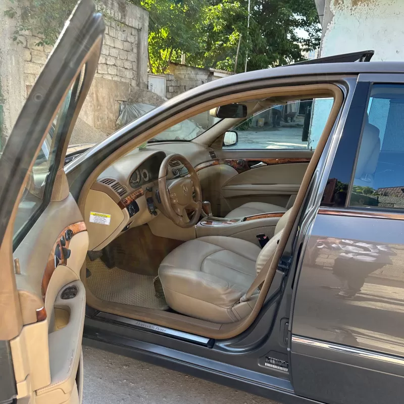 Mercedes-benz E class 2008