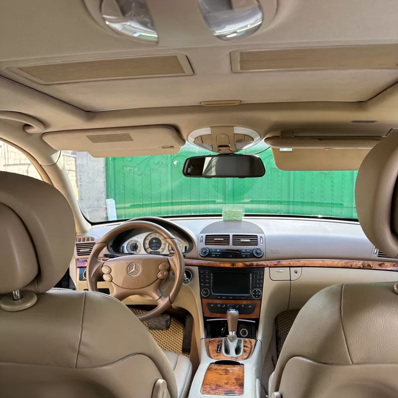 Mercedes-benz E class 2008