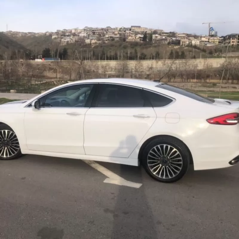 Ford Fusion 2017