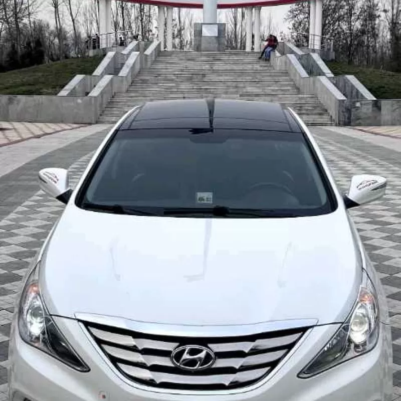 Hyundai Sonata 2011