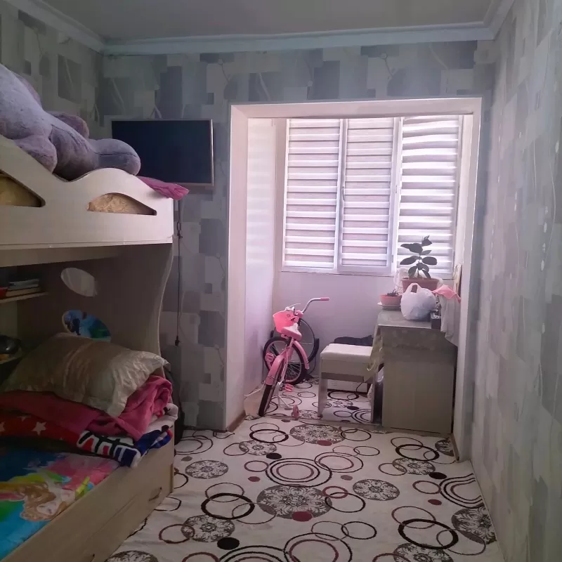 2-к квартира, 4 этаж, 50 м², 18