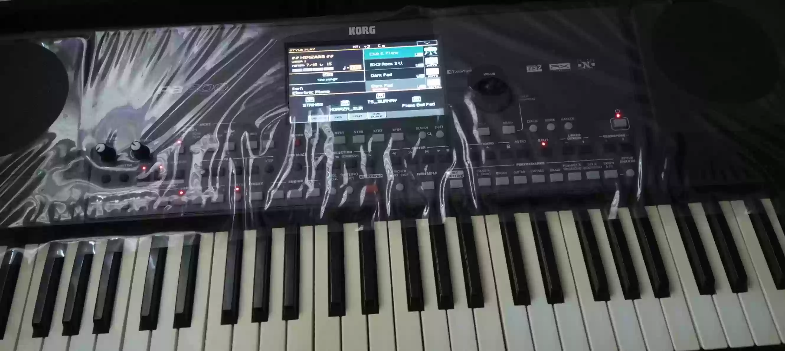 KORG pa 600