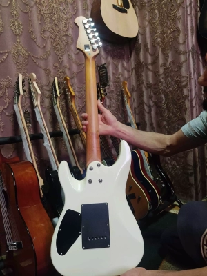 электрогитара ibanez 