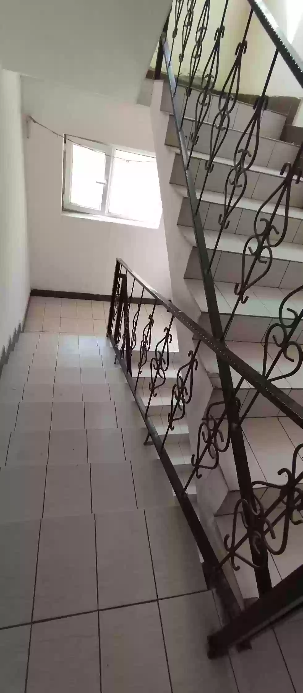 2-к квартира, 3 этаж, 40 м², фирдавси