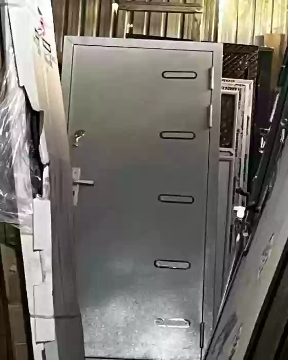 Входная дверь