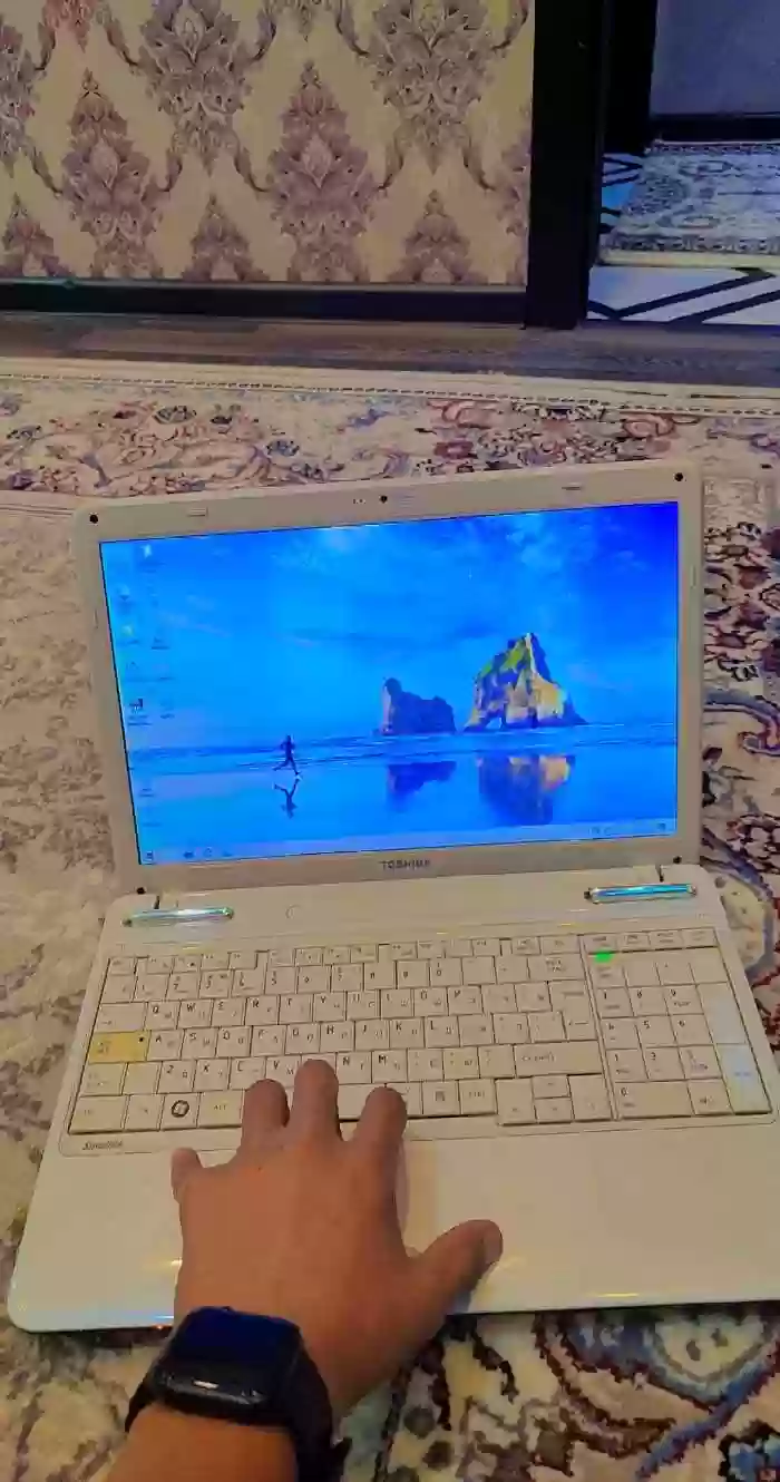 Ноутбук Toshiba