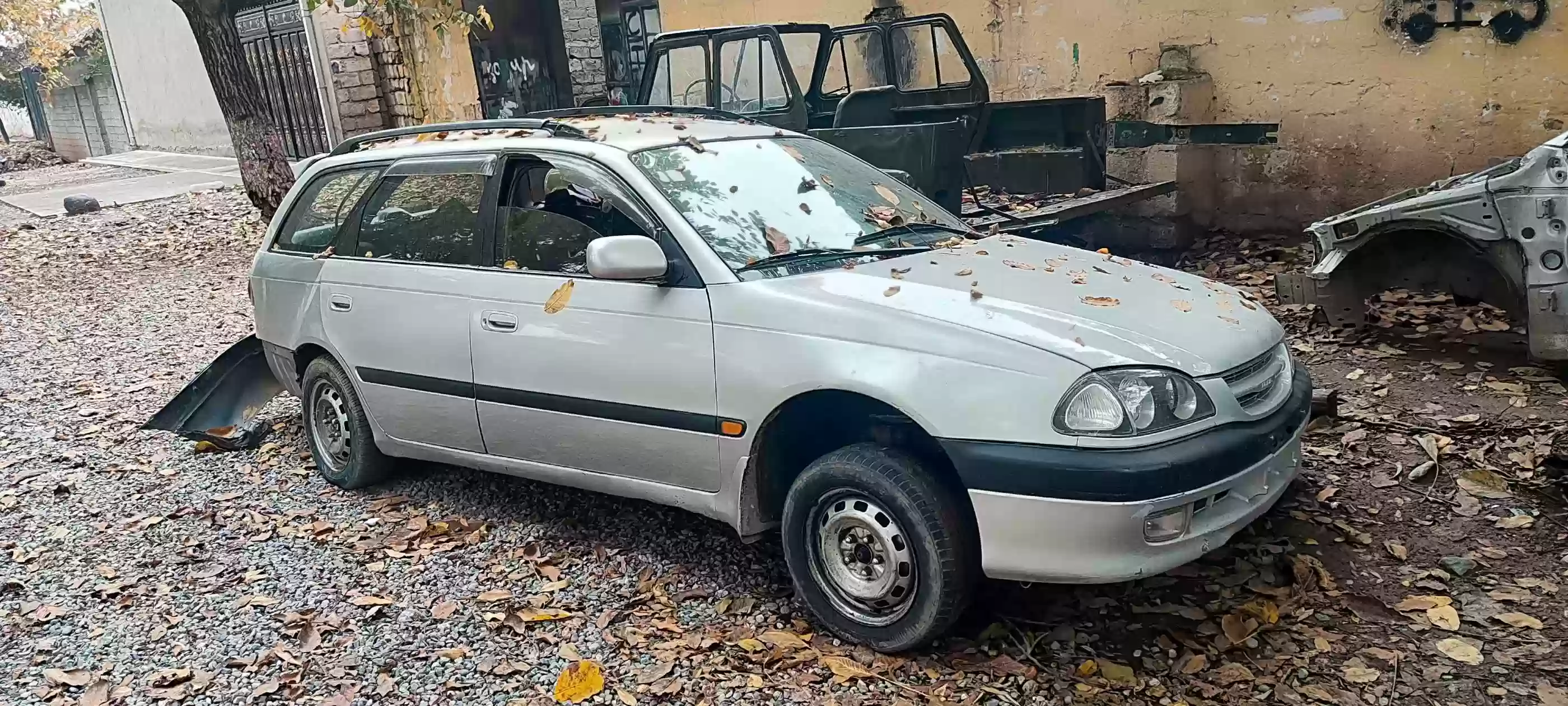 Toyota Caldina 1998