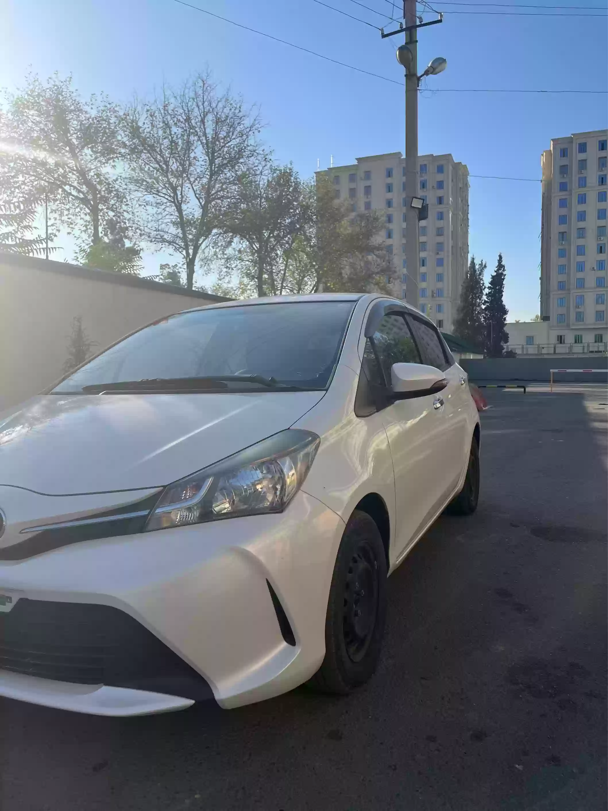 Toyota Vitz 2015
