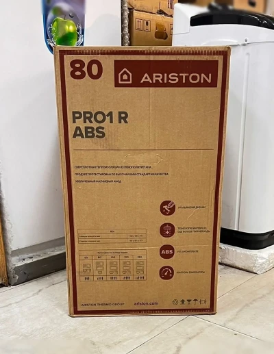 Водонагреватель Ariston 80л.