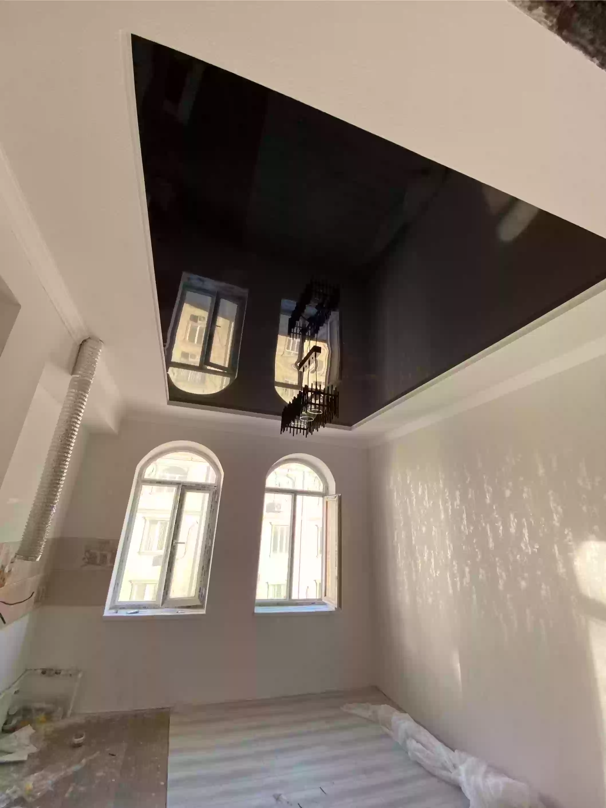 фотообои и натяжные потолки