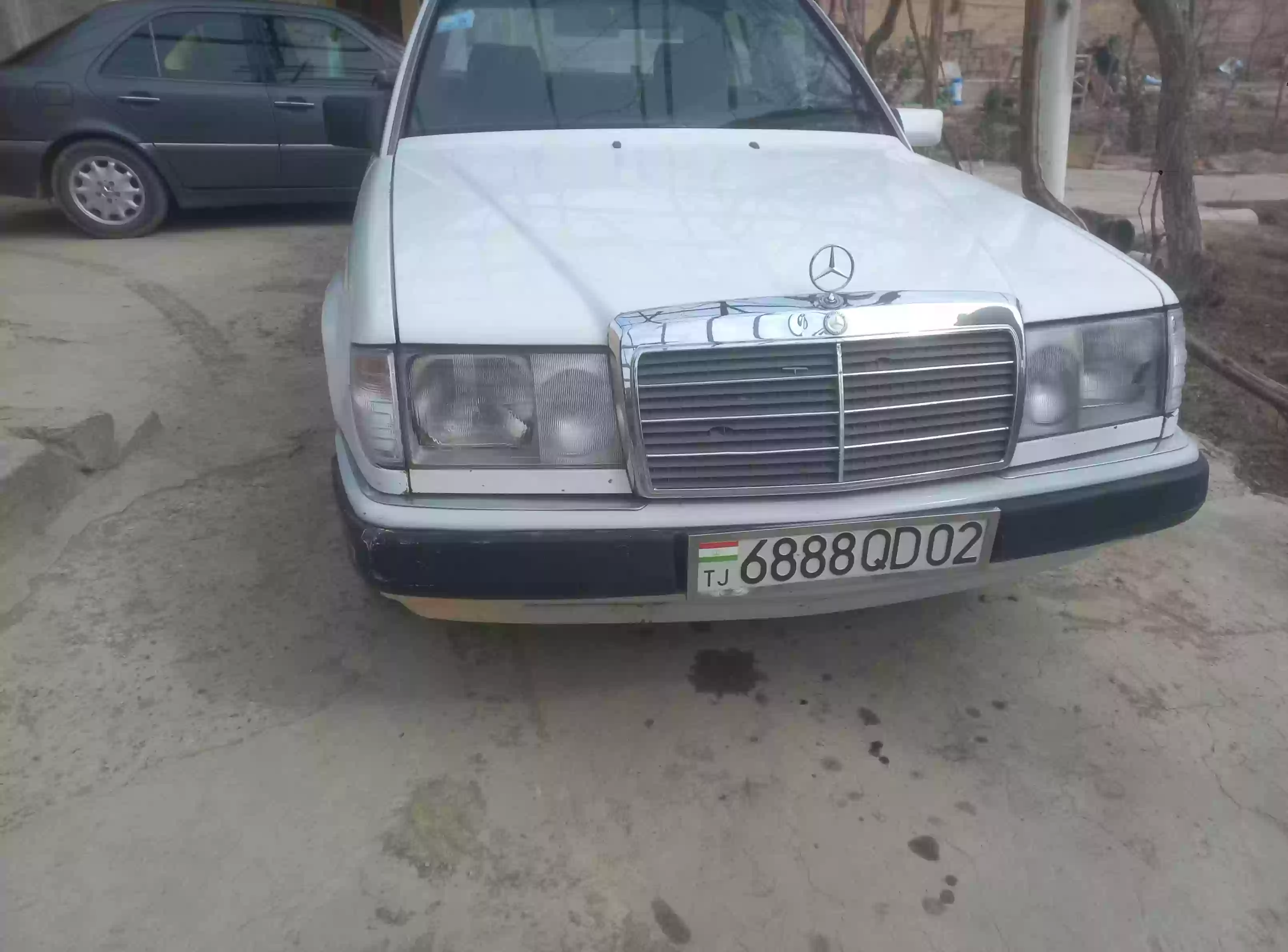 Mercedes-benz E class 1992