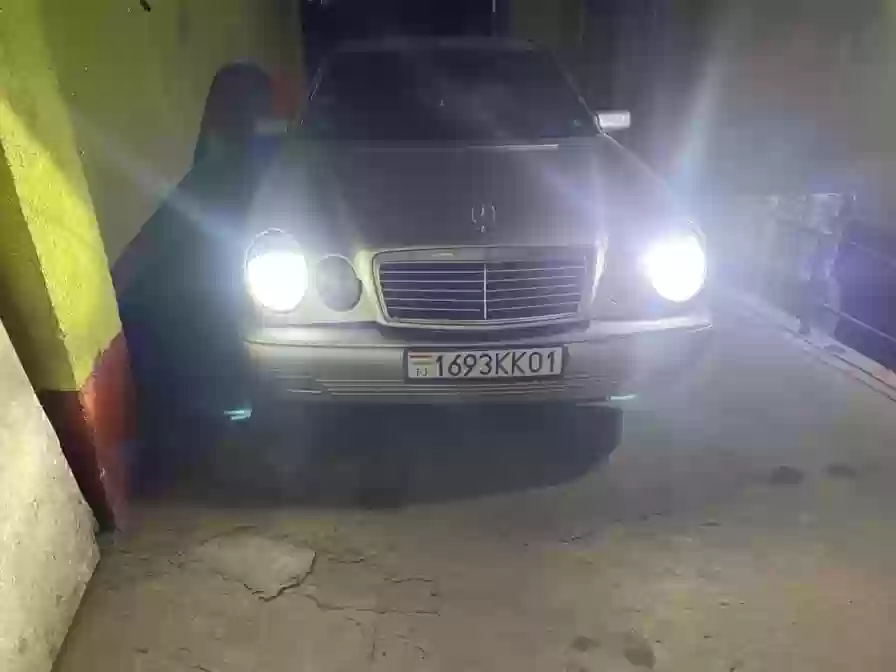 Mercedes-benz E class 1996