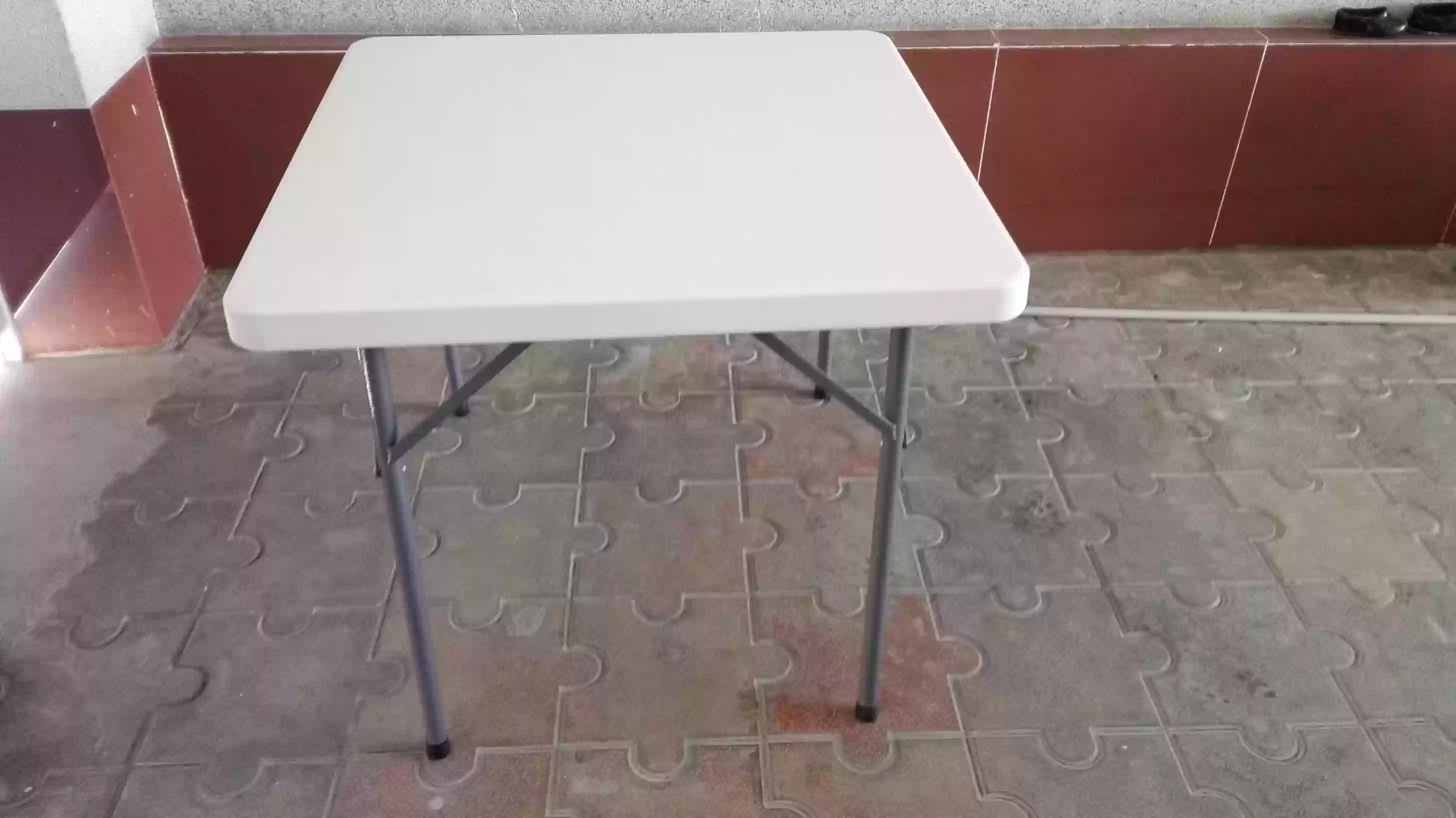 Стол