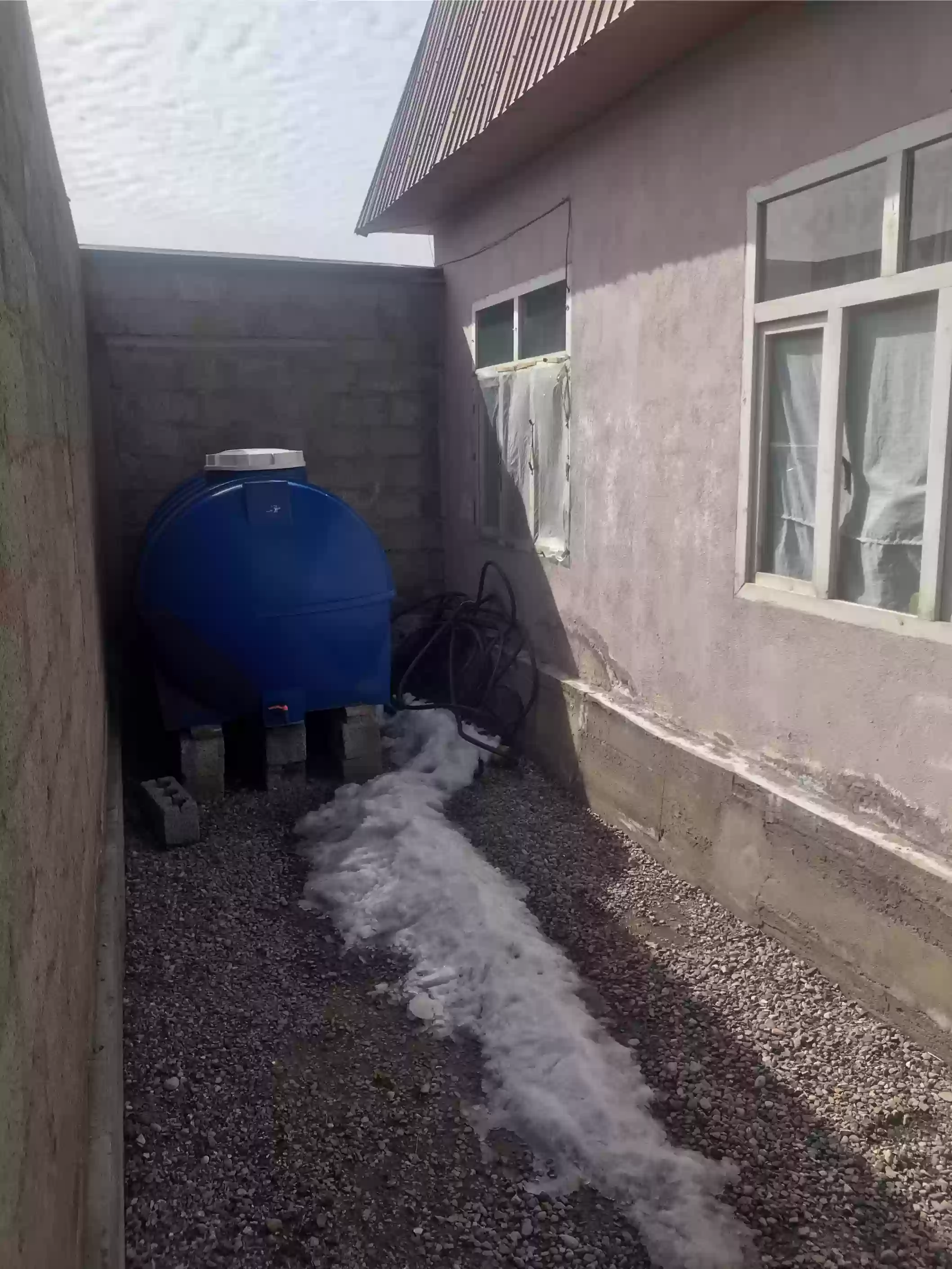 1 этажный, 3-комн. дом, 70 м², 2 соток, истиклол