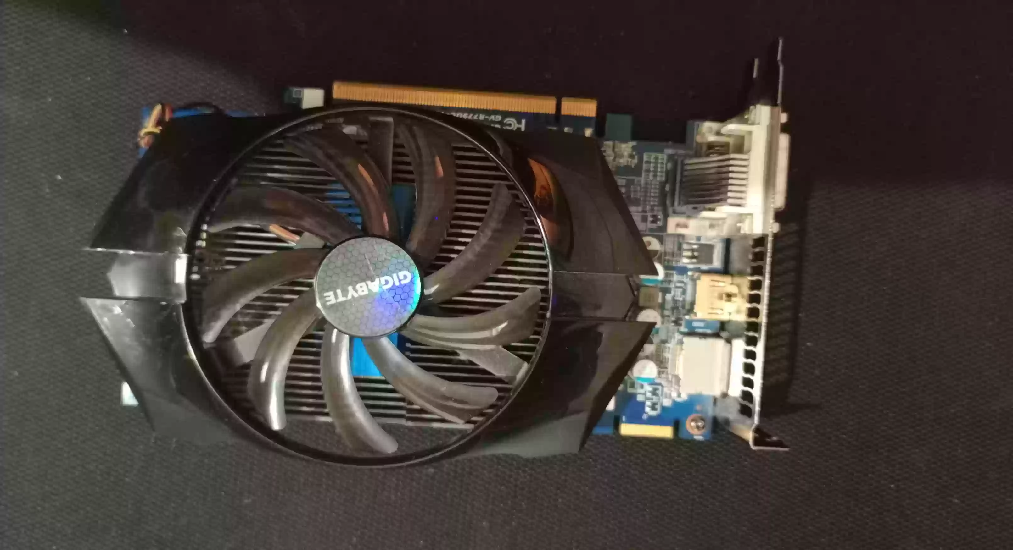 Gigabyte-GV 1g
