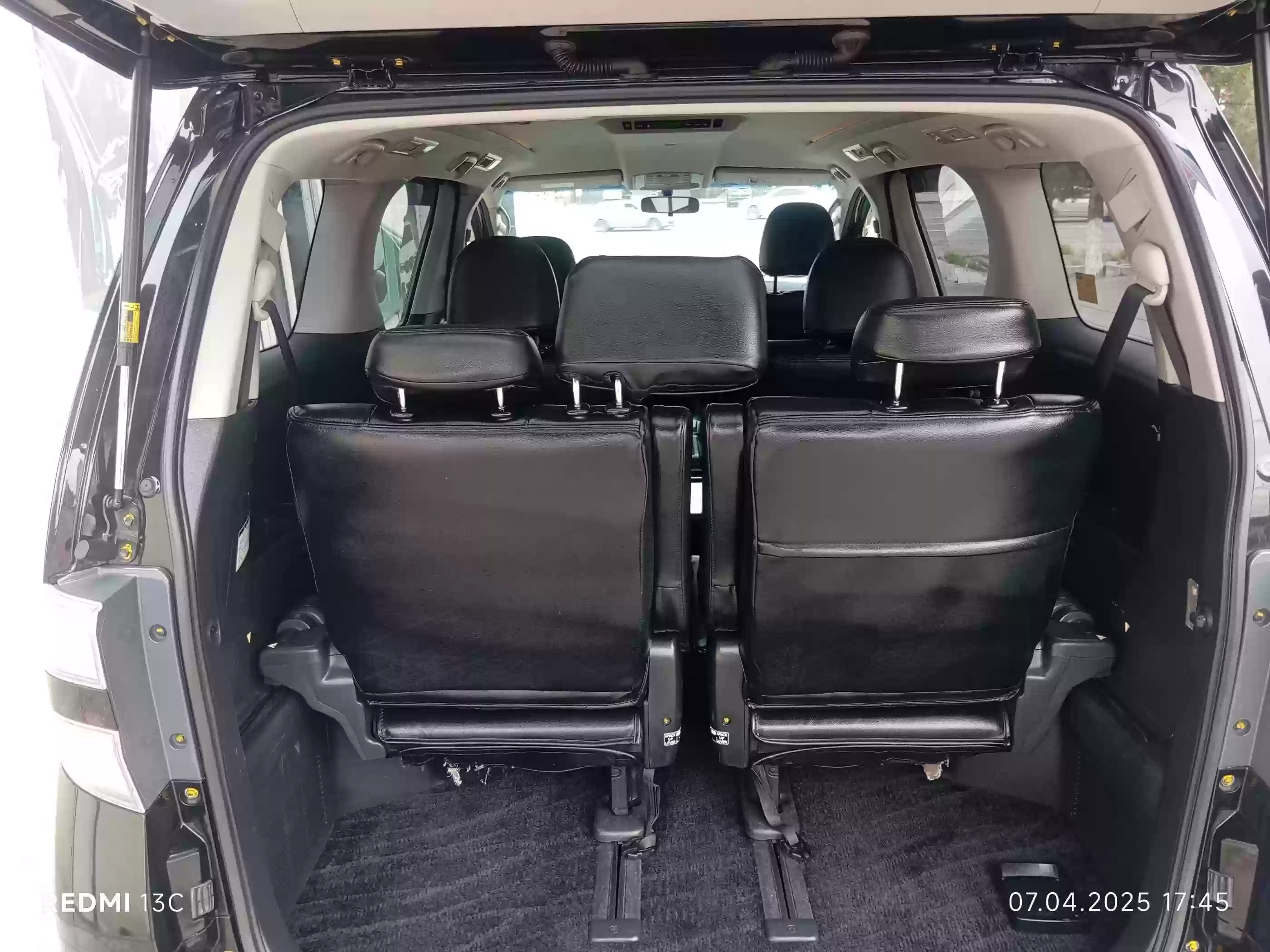 Toyota Alphard 2014