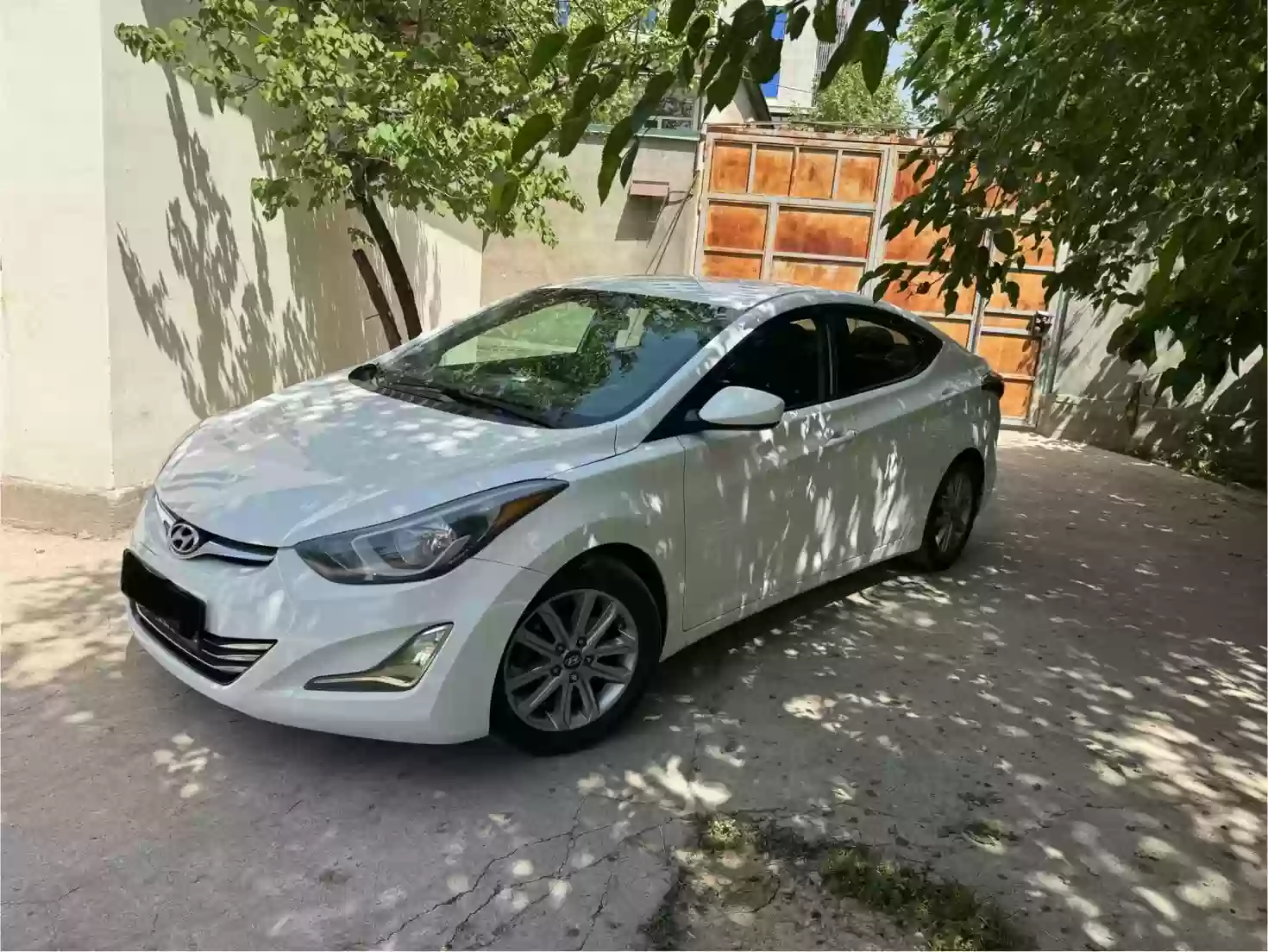 Hyundai Lantra 2014