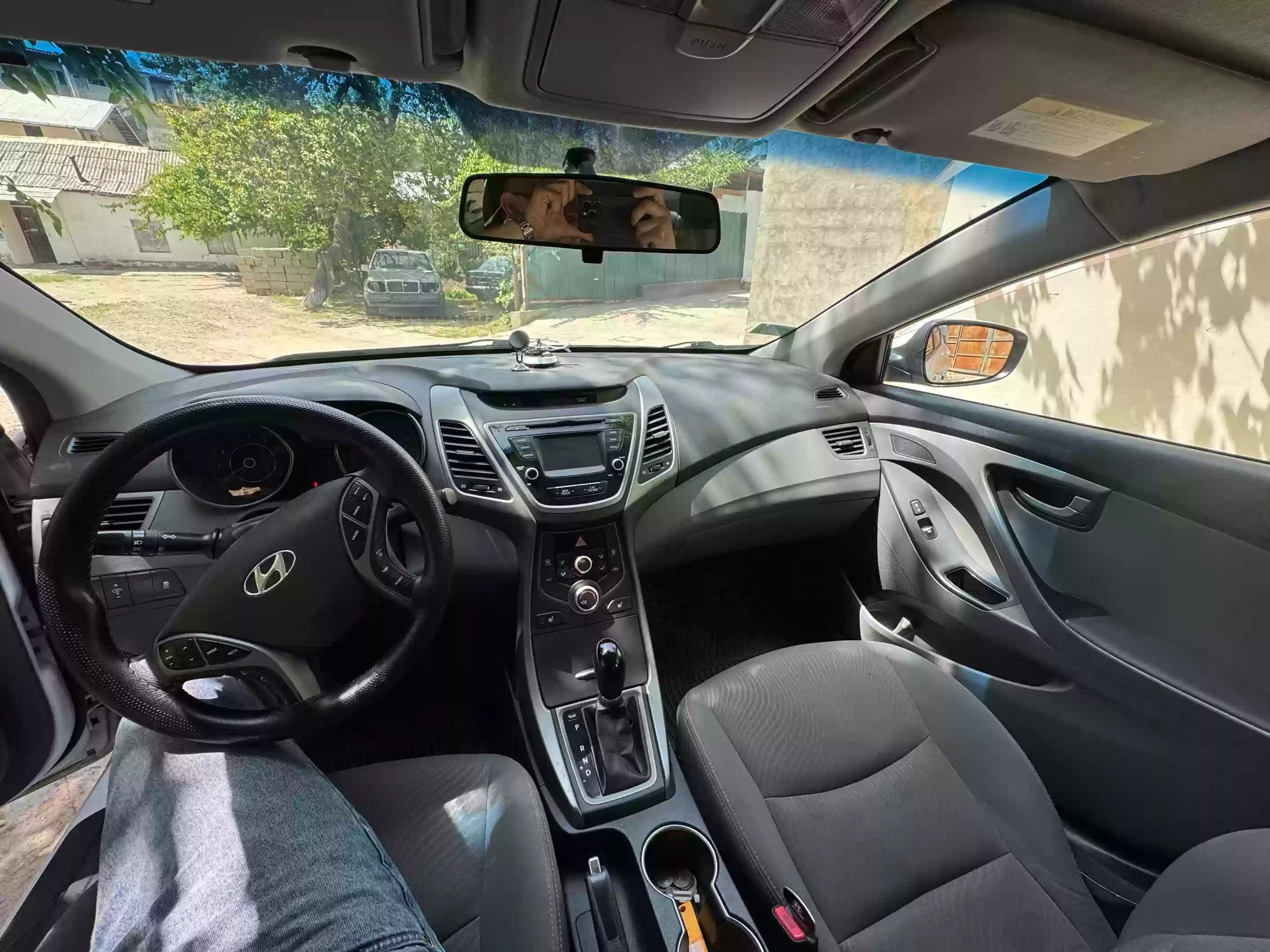 Hyundai Lantra 2014