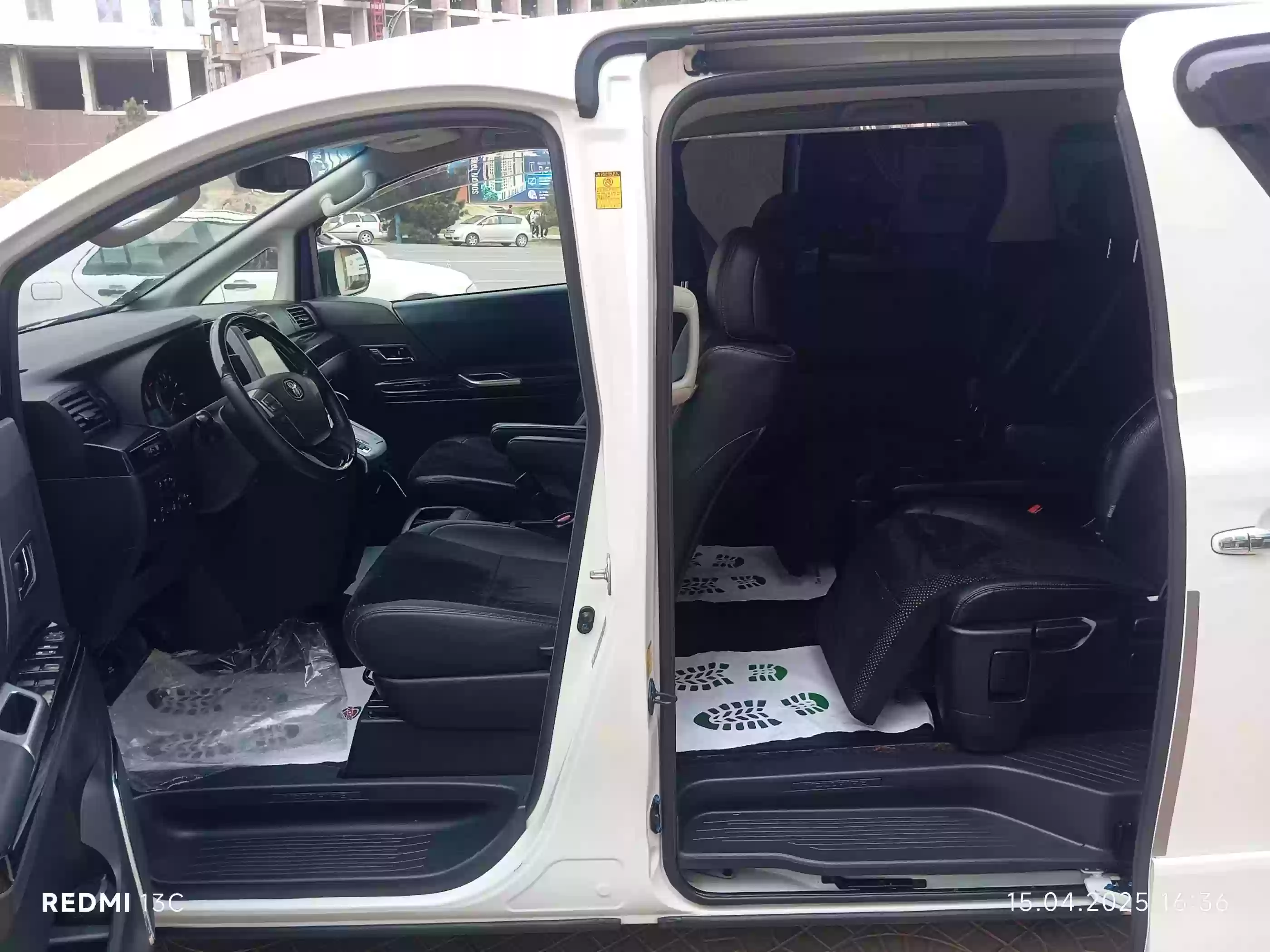 Toyota Alphard 2014