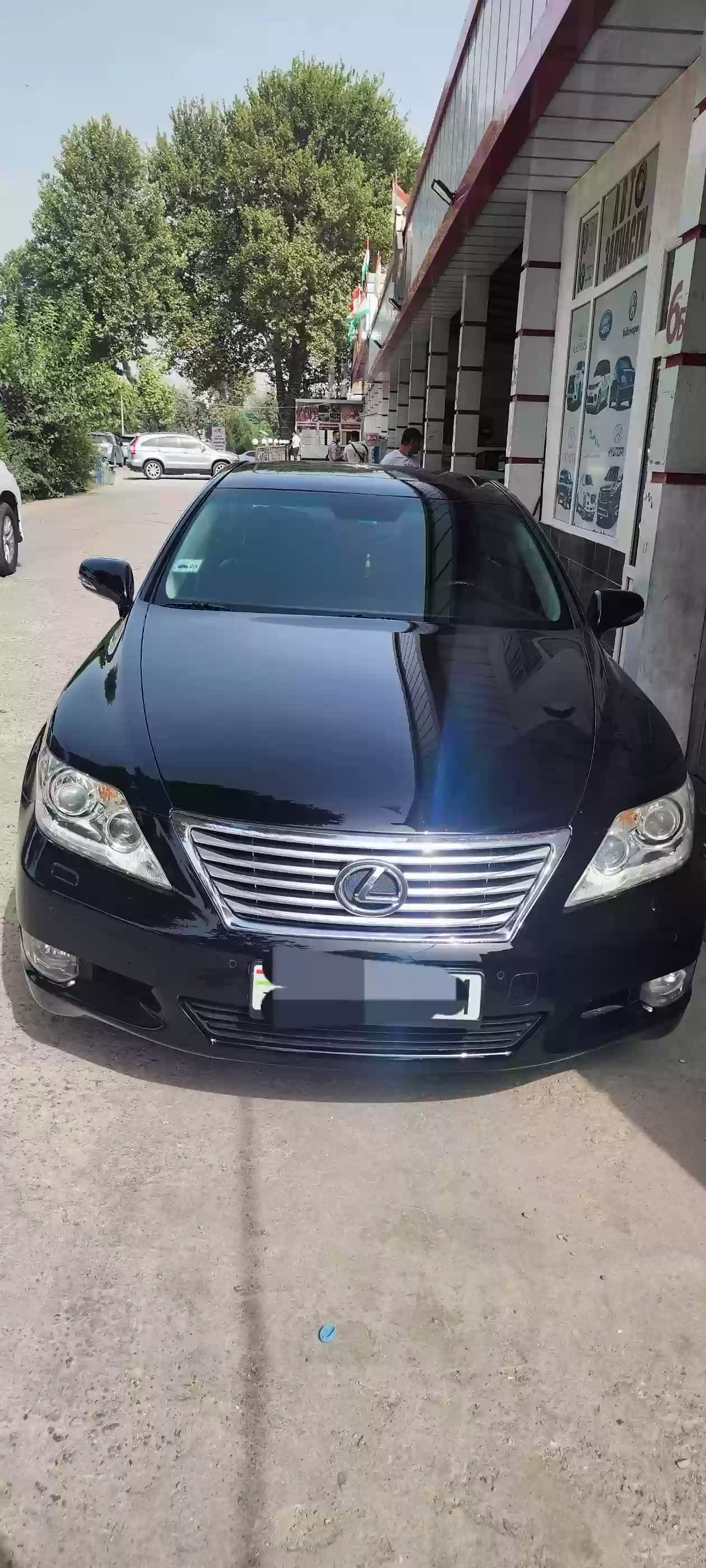 Lexus Ls series 2010