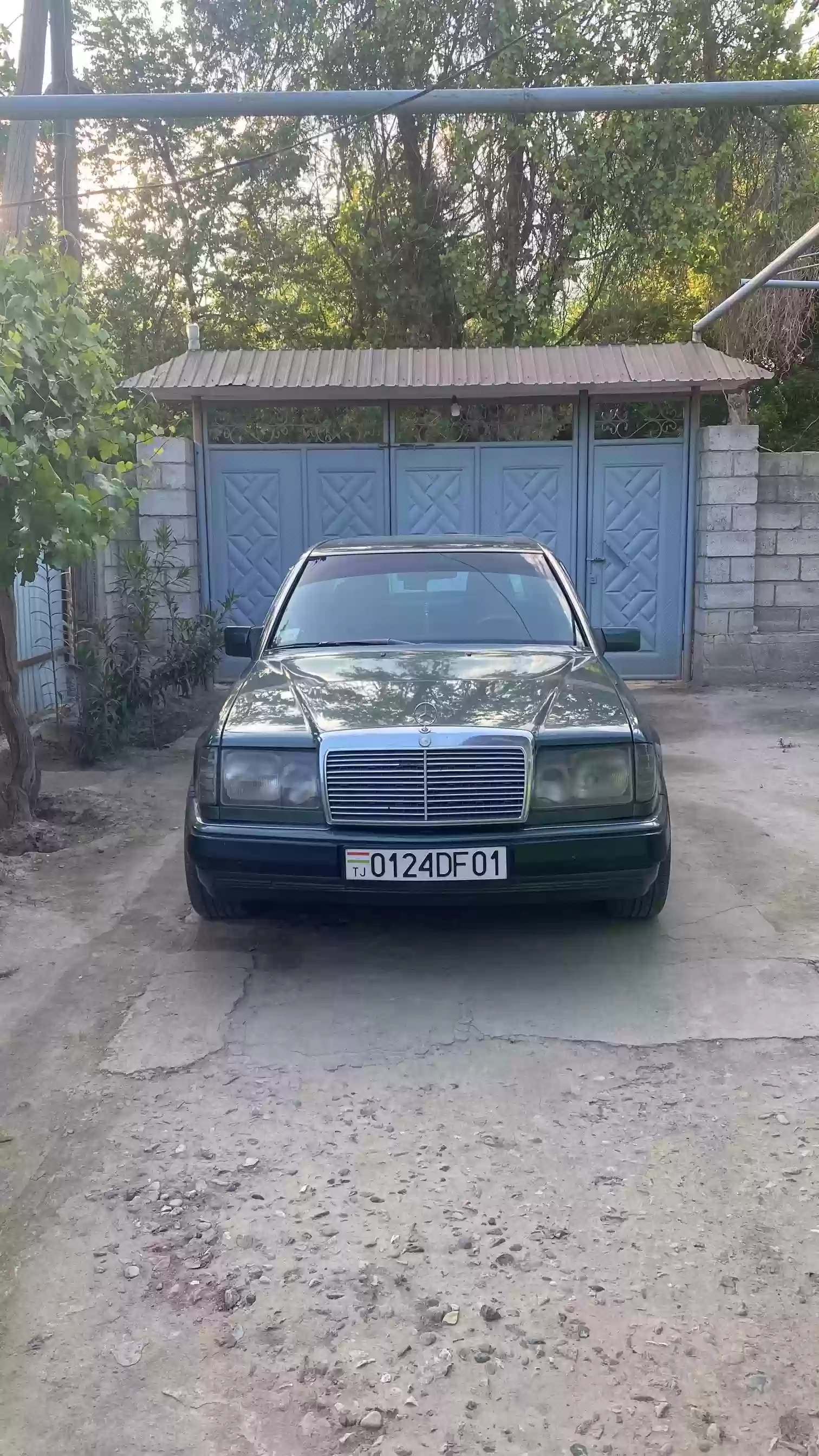 Mercedes-benz E class 1993