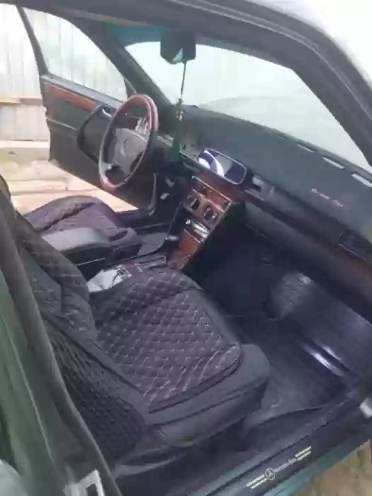 Mercedes-benz E class 1993