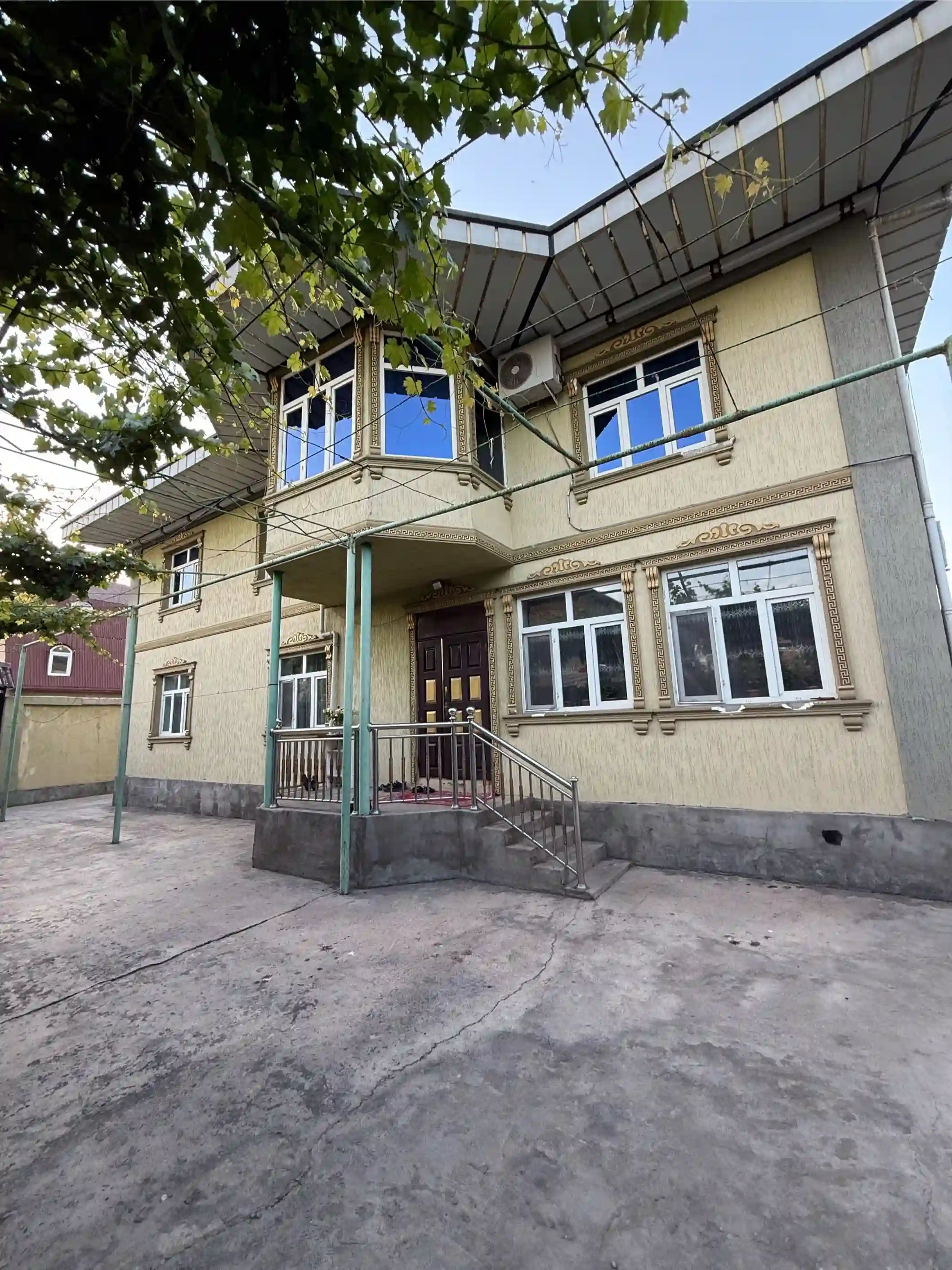 2 этажный, 8-комн. дом, 400 м², 500 соток, Фирдавси