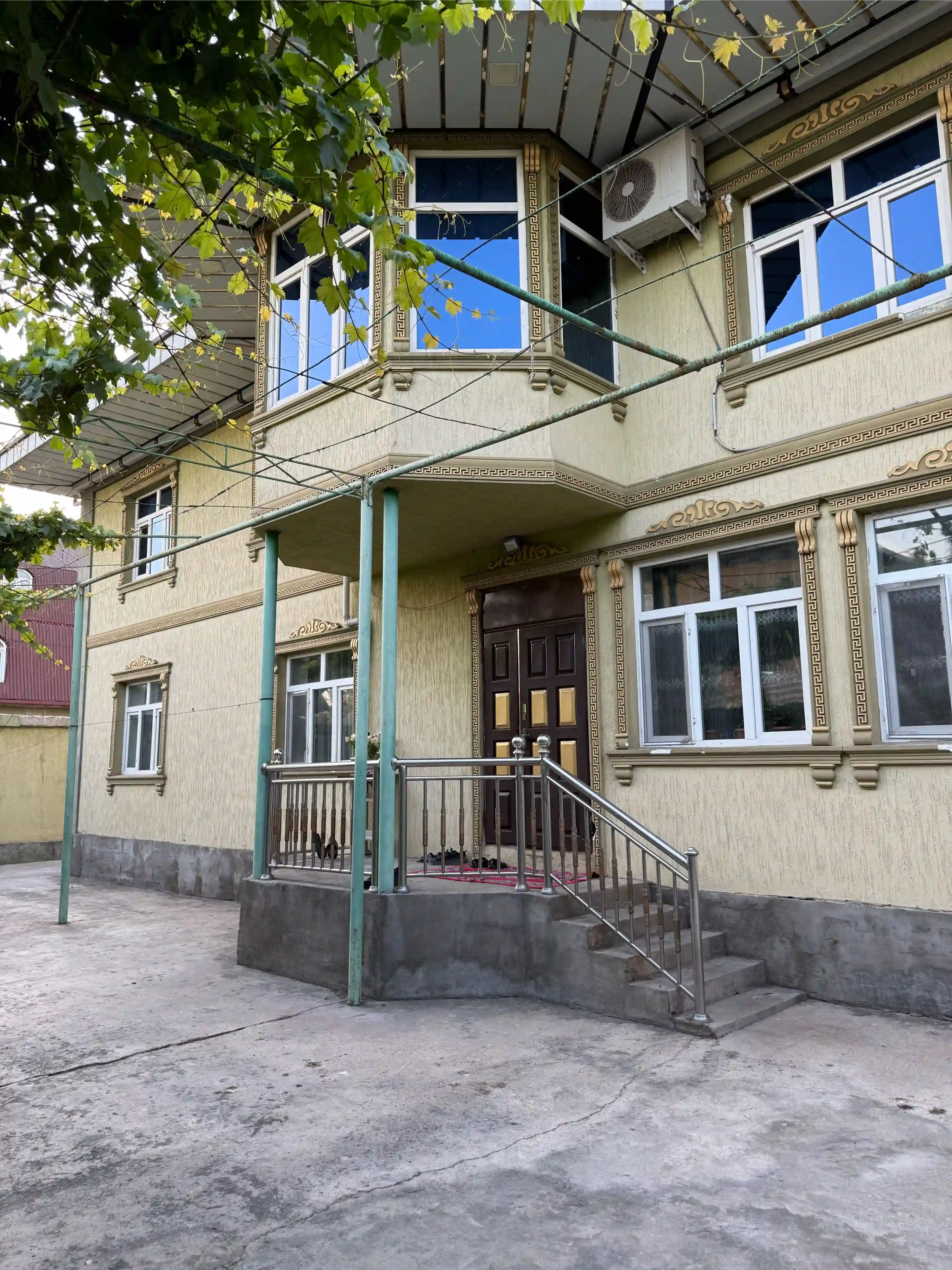 2 этажный, 8-комн. дом, 400 м², 500 соток, Фирдавси