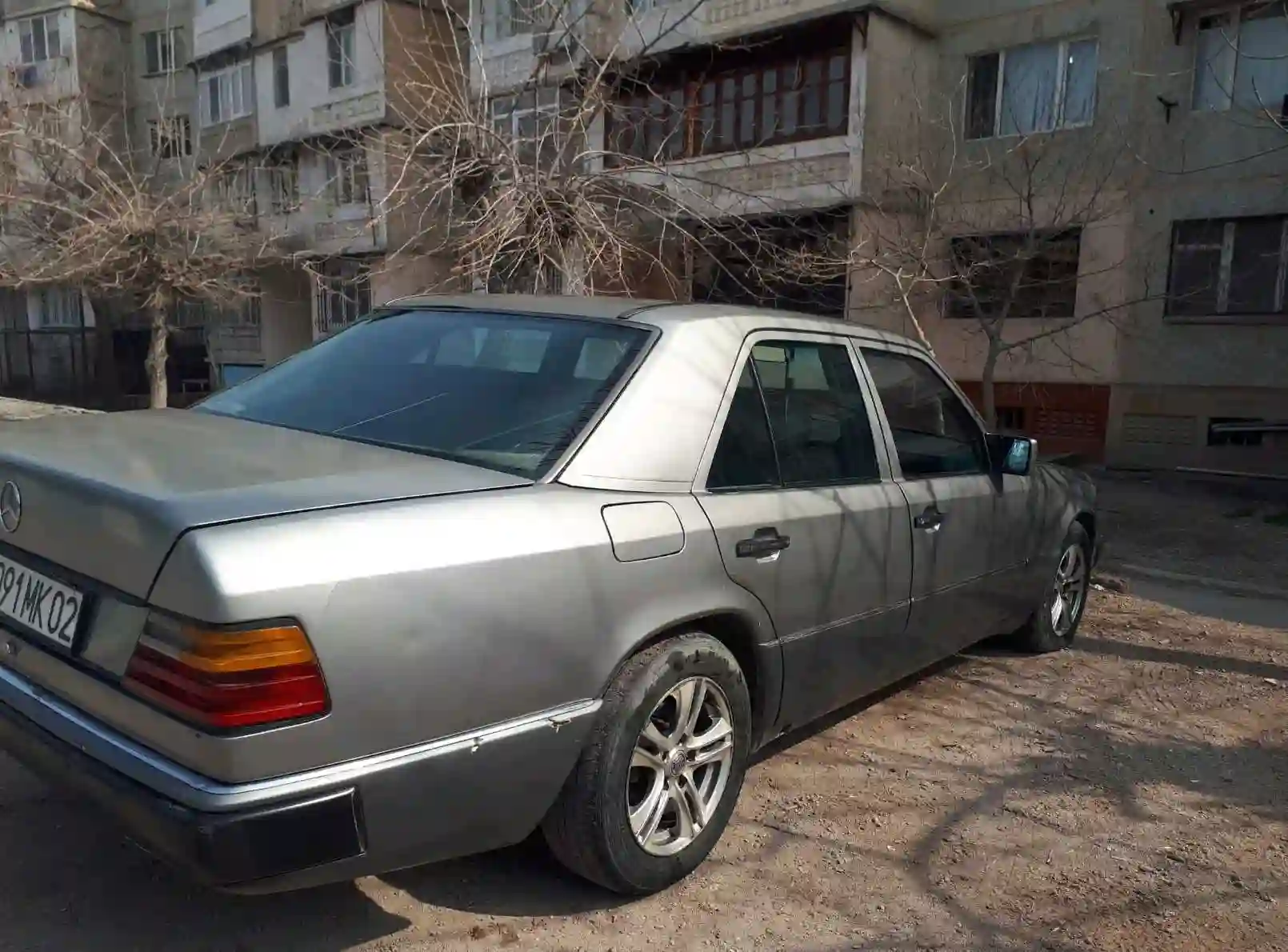 Mercedes-benz E class 1993