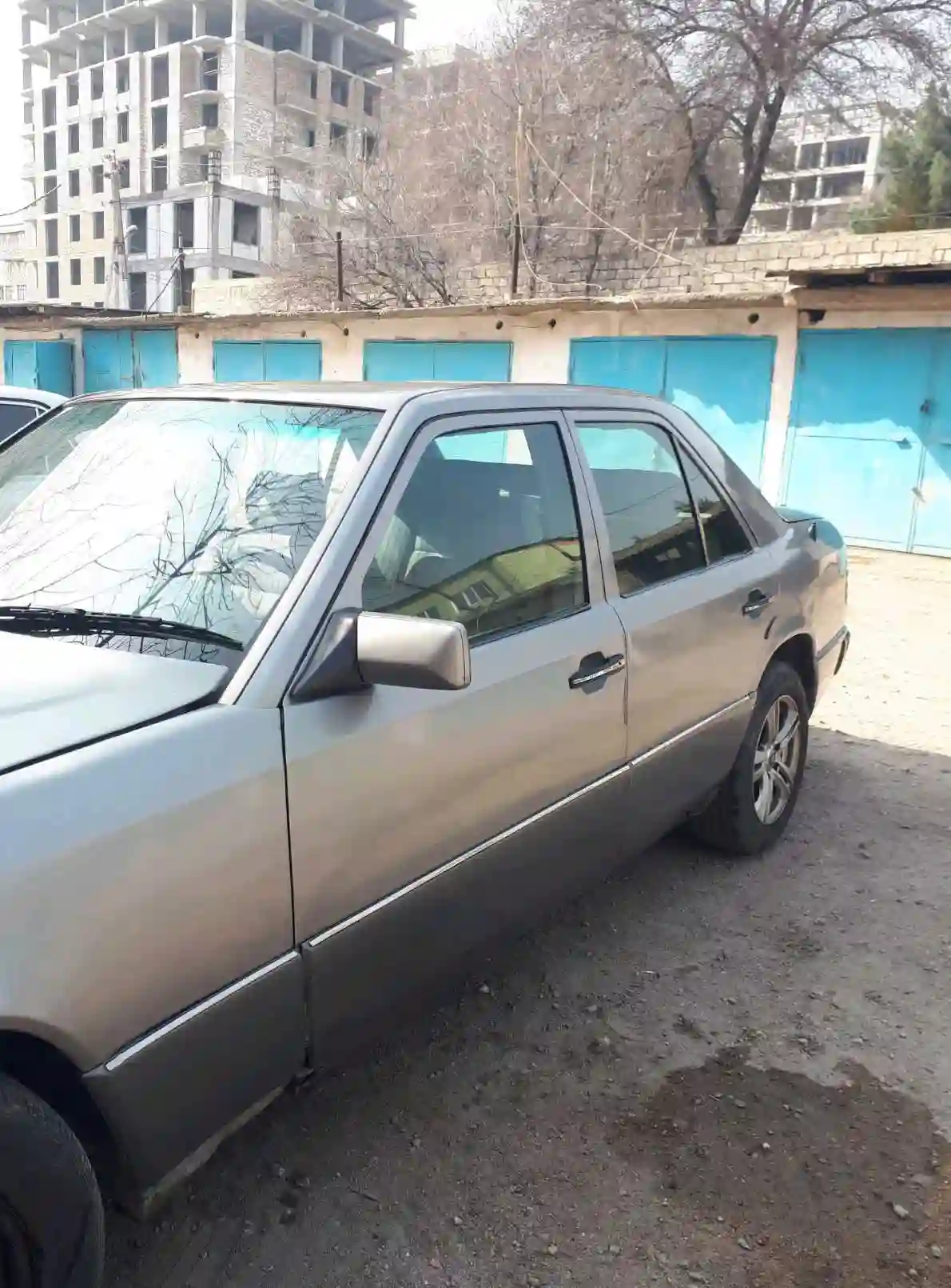 Mercedes-benz E class 1993